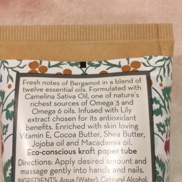 William Morris At Home Scented Bergamot Vetiver Hand Cream 3.38oz NWT - Picture 7 of 12